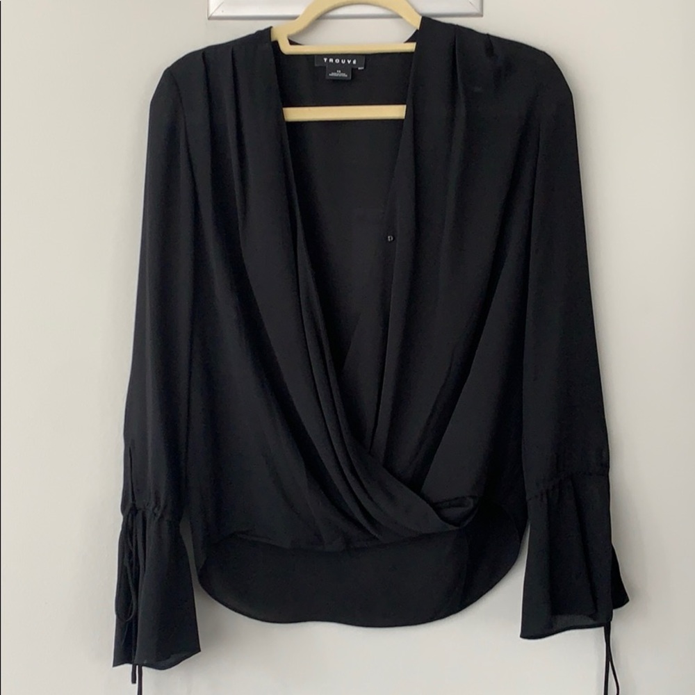Black long sleeve deep v top